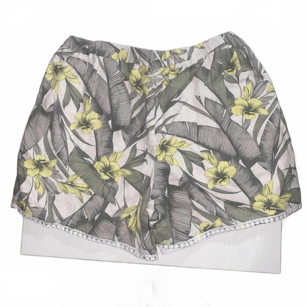 Banana Republic Floral Shorts S Summer Resortwear Coastal Grandma Tropical Style